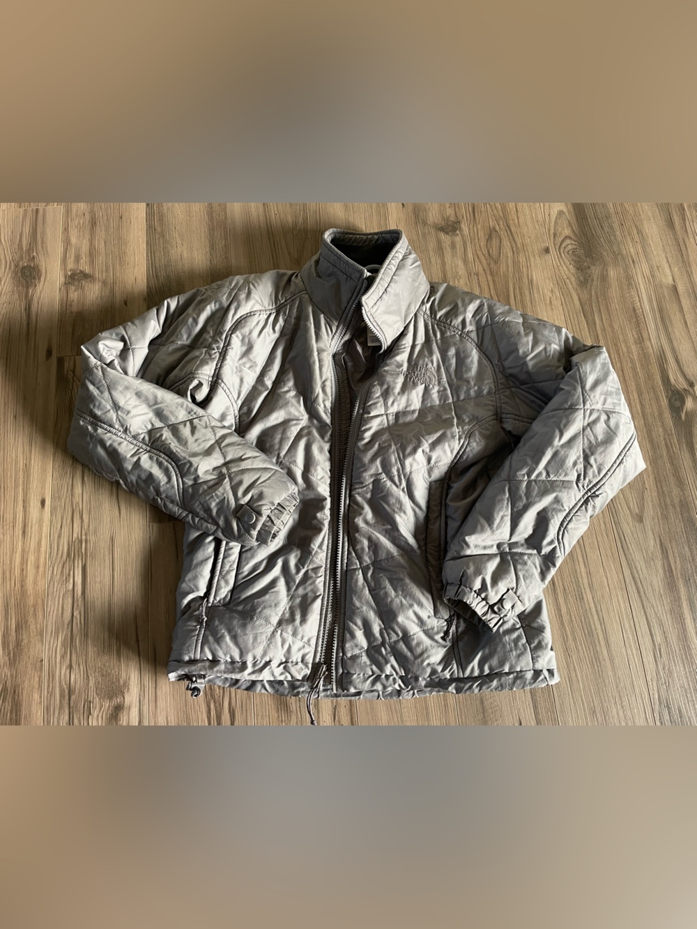 The North Face Women’s Silver Quilted Insulator Jacket – Small/Petite